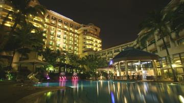 Swissotel Merchant Court